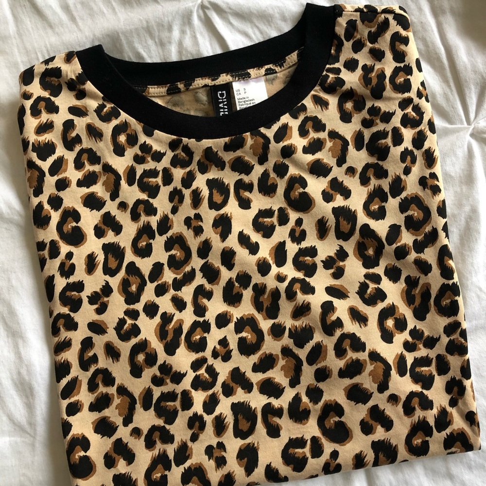 H&M Leopard Tee